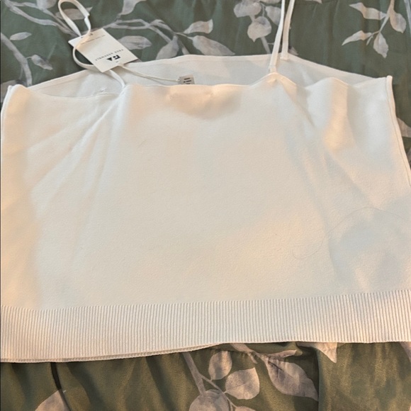 White Tank Top with lemon Embroidery - Picture 5 of 6